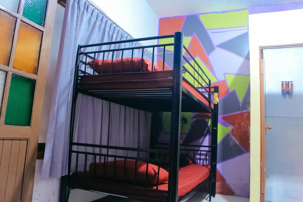 Simplycity Hostel Syariah בנדונג מראה חיצוני תמונה